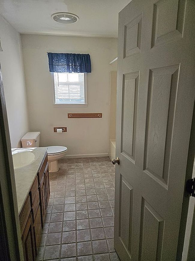 Photo of 5617 Belle Aire Rd, East New Market, MD