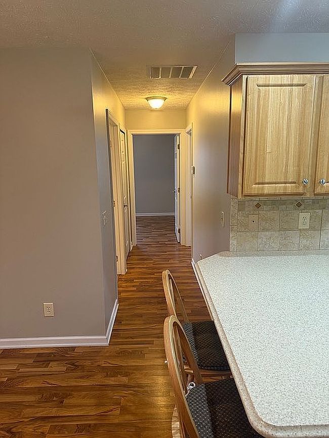 Image of 129 Woodbury Glen St