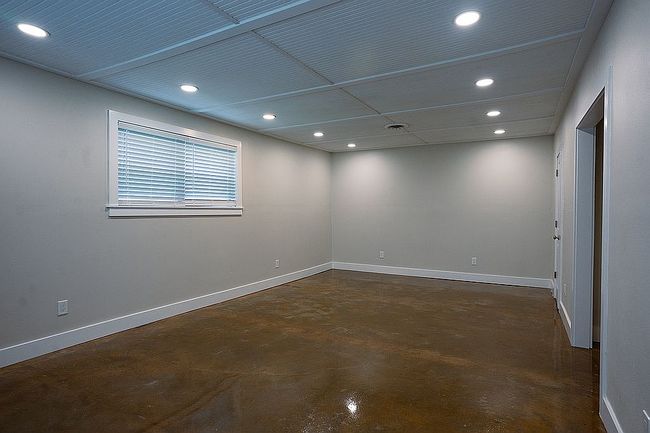 Additional photo 3 of property located at 1921 W California Ave