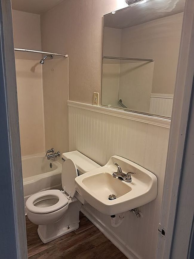 Additional photo 1 of property located at 502 Marion St