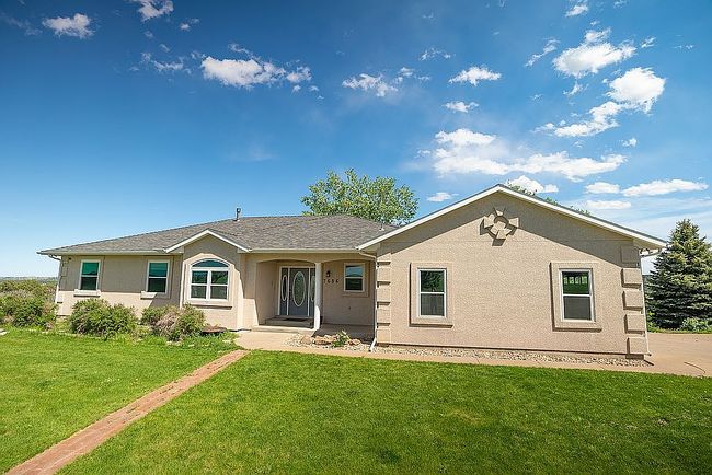 Additional photo 3 of property located at 7686 South Ln