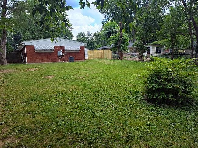 Photo of 2016 Japonica Way, Briarwood, KY