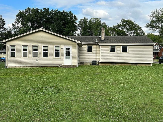Photo of 112 Benton Ave, Youngstown, OH