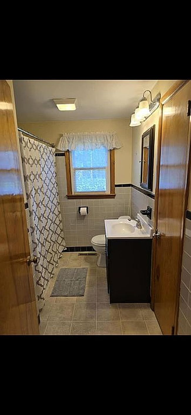 Photo of 18 Annendale Dr, Carlisle, PA