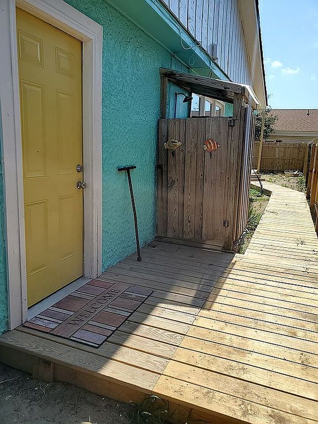 Image of 105 W Avalon Dr