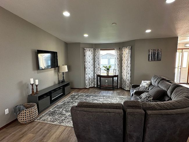 Image of 5125 Hitchcock Dr