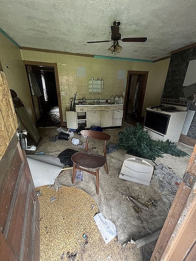 Additional photo 3 of property located at 2800 Short St