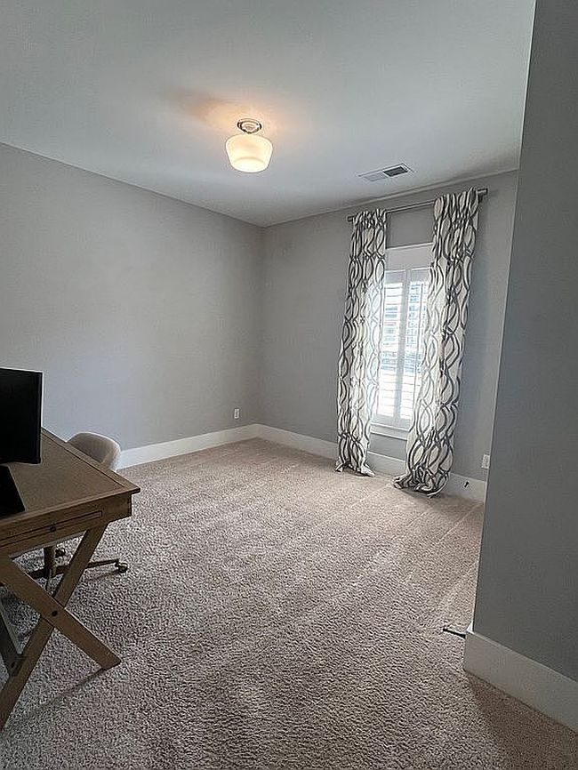 Image of 3324 Sawyer Dr