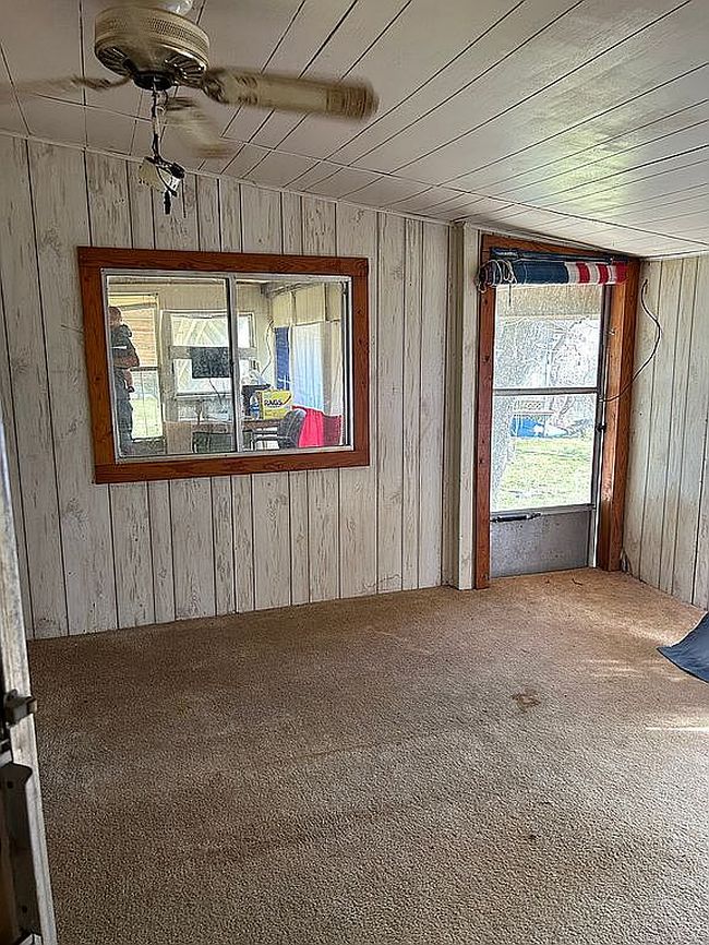 Image of 64 River Rd