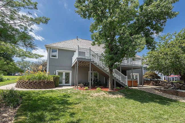 Photo of 2222 Sw Pondview Dr, Topeka, KS