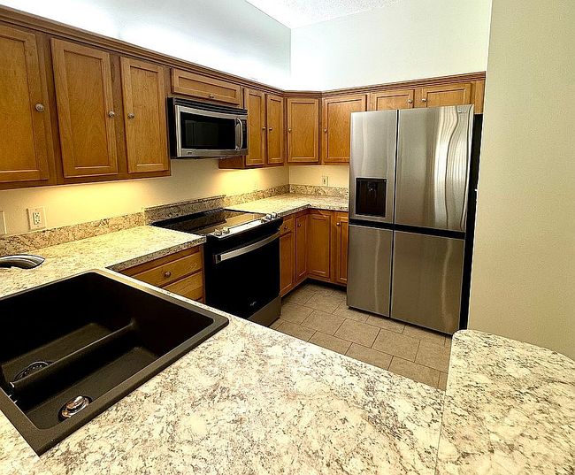Photo of 1 Riverpointe Plz Apt 518, Jeffersonville, IN