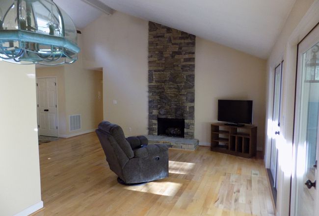Photo of 101 Solway Ct