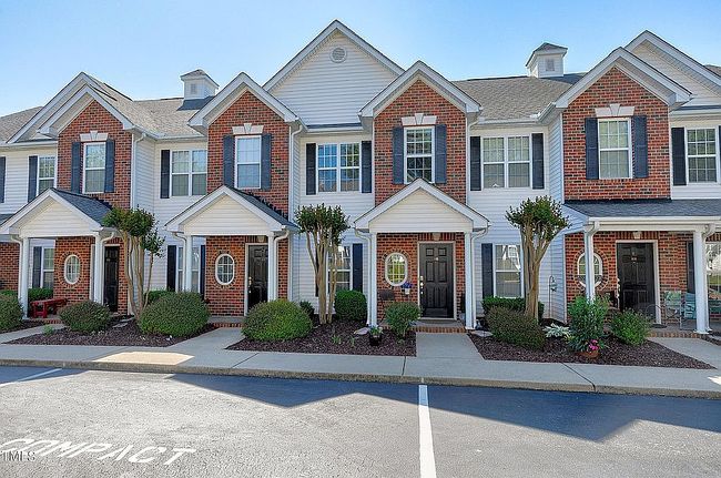 Photo of 1836 Birmingham Dr, Hillsborough, NC