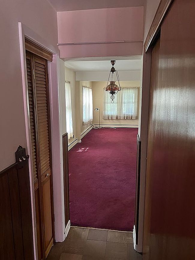 Photo of 22 Erwin St, Sayville, NY