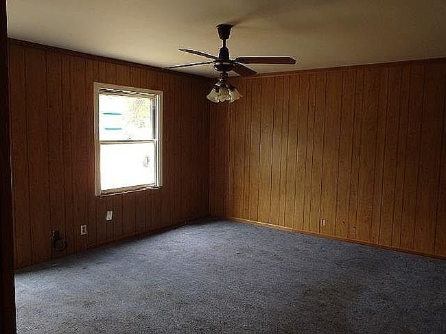 Additional photo 1 of property located at 429 S Sunset St