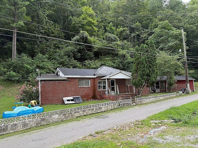 Photo of 143 Rutherford Holw, Matewan, WV