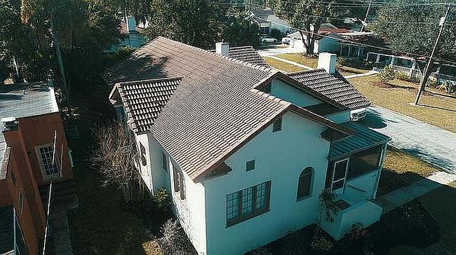 Image of 900 Carlton Ave