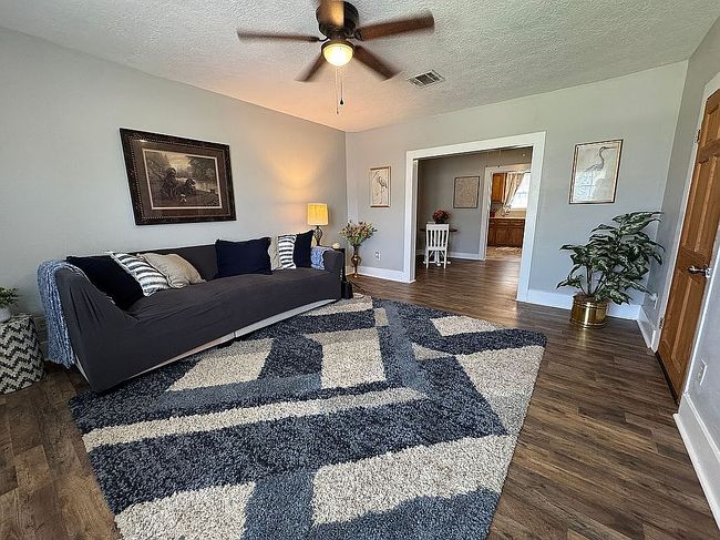 Image of 3509 Maplewood Dr