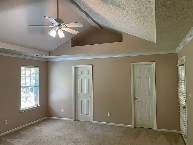 Image of 411 Sleepy Ln