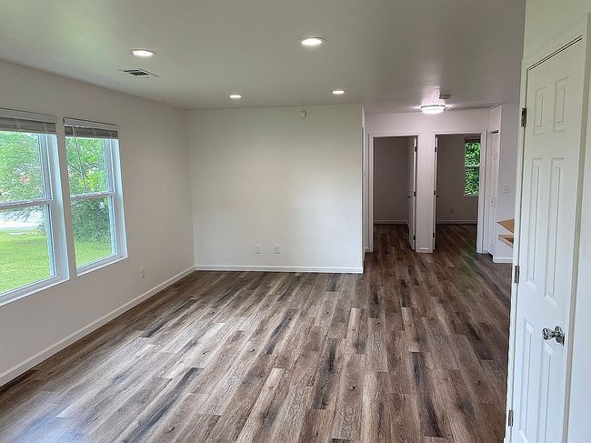 Image of 702 High St