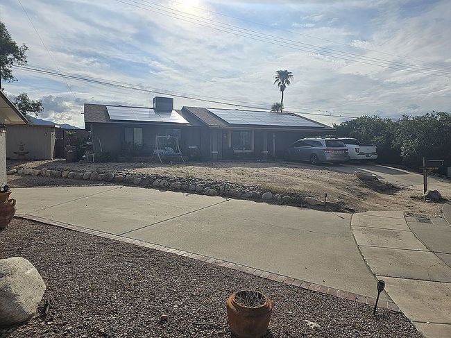 Additional photo 2 of property located at 2900 W Basil Pl