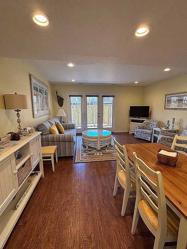Image of 283 Salter Path Rd Unit 102