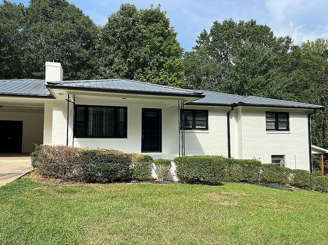 Photo of 249 Hillcrest Dr, Toccoa, GA