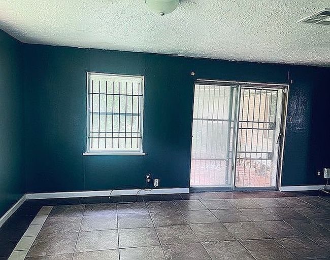 Photo of 5539 Greylog Dr