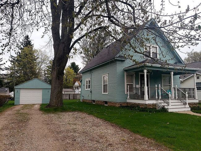 Image of 1028 W Grand River Ave