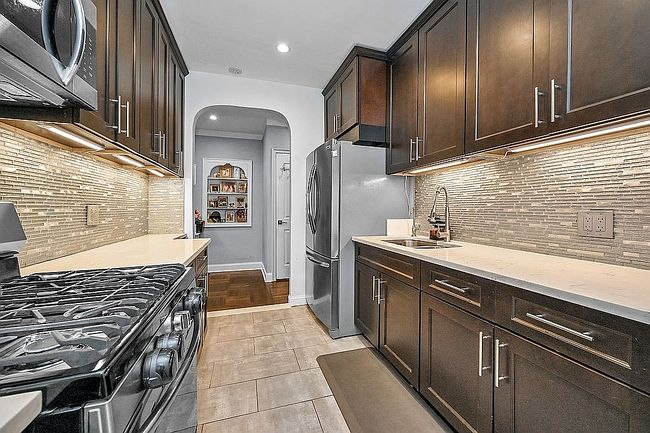 Photo of 11114 76th Ave Apt 411, Flushing, NY