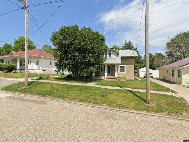 Photo of 304 S 4th St