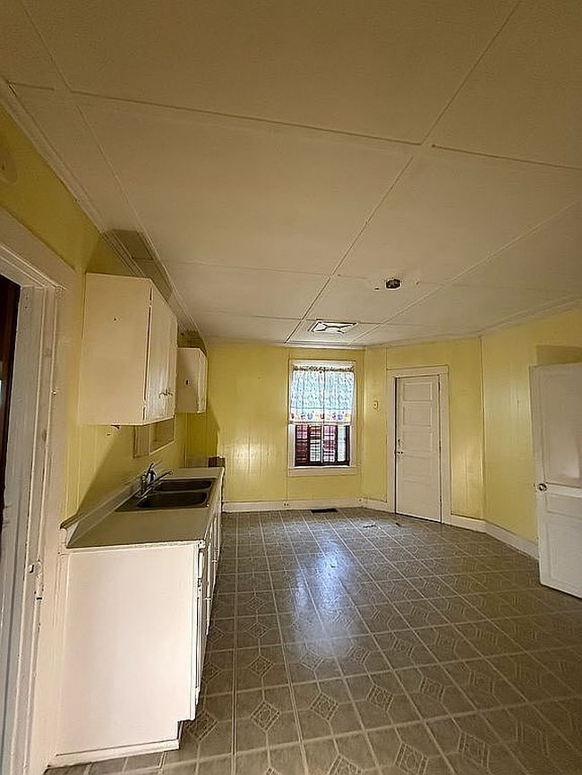 Photo of 517 Barnwell St, Calhoun Falls, SC