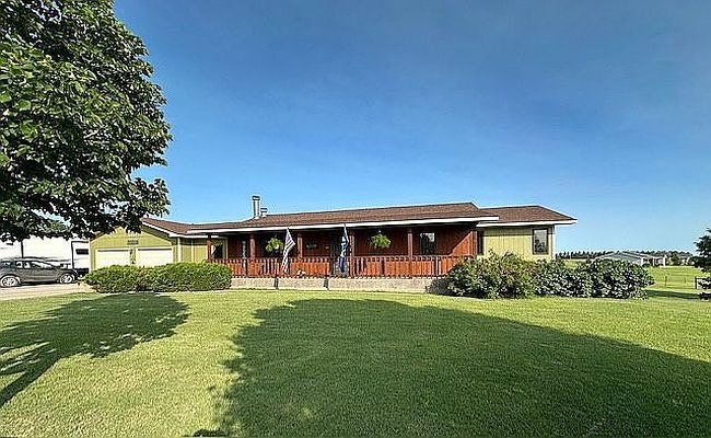 Photo of 2414 Brock Rd, Dodge City, KS