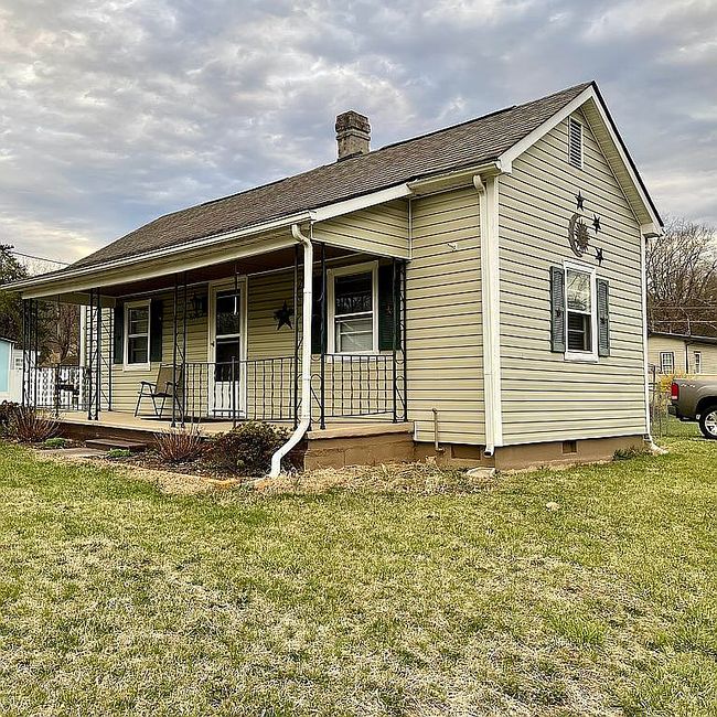 Preview of property located at 1600 A St