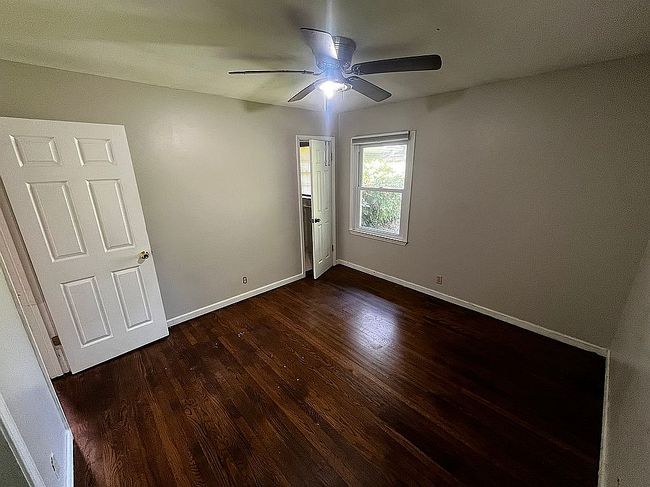 Photo of 1266 Hickory Dr Sw, Lilburn, GA