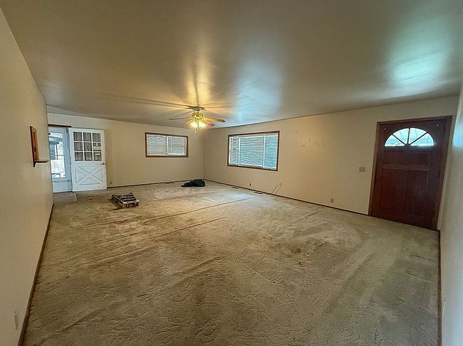 Additional photo 2 of property located at 619 W 3rd St