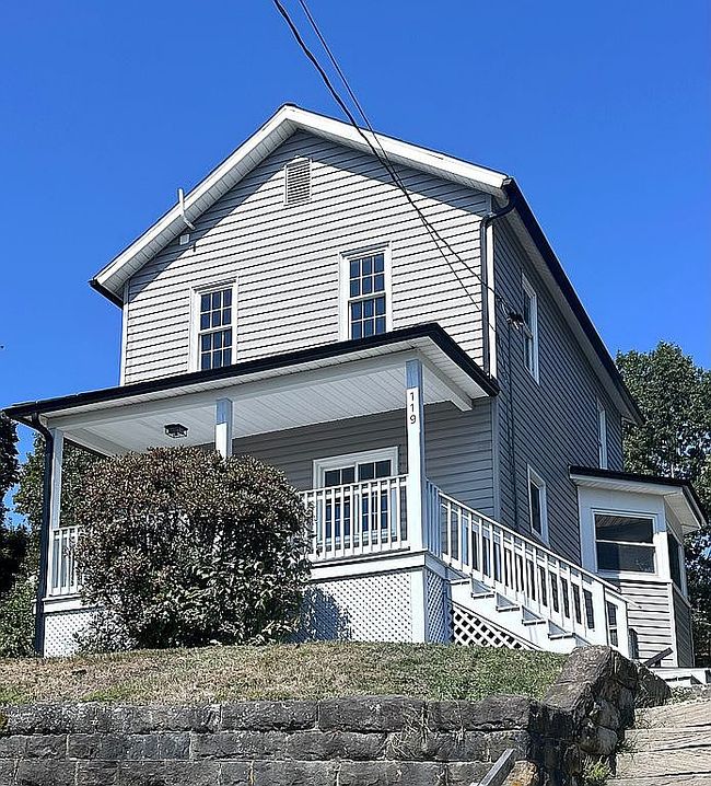 Photo of 119 Robinson St