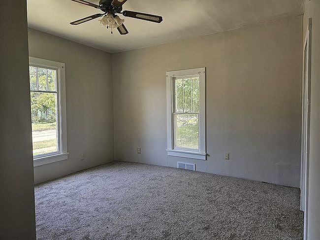 Photo of 808 Grant St, Holdrege, NE
