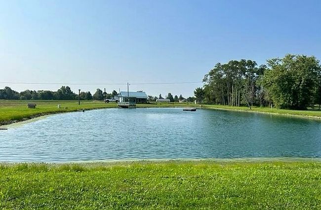 Image of 1030 E Hume Rd