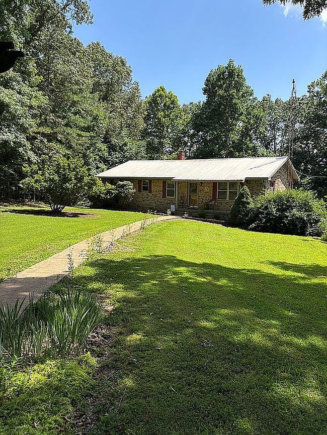 Photo of 965 Spring Hill Rd, Paris, TN