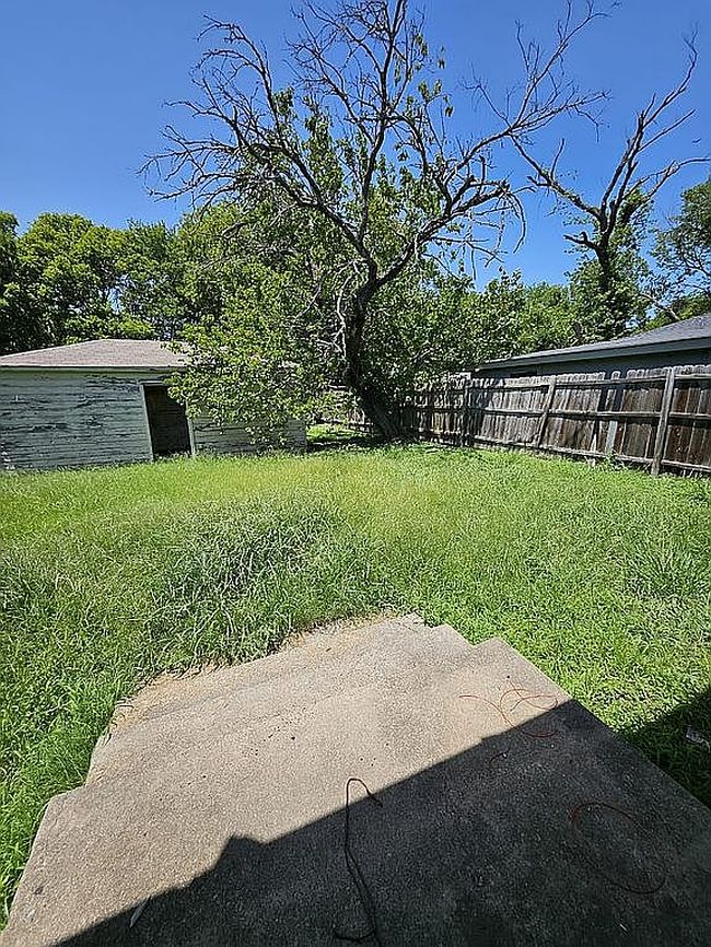 Photo of 1000 E 6th Ave, Corsicana, TX