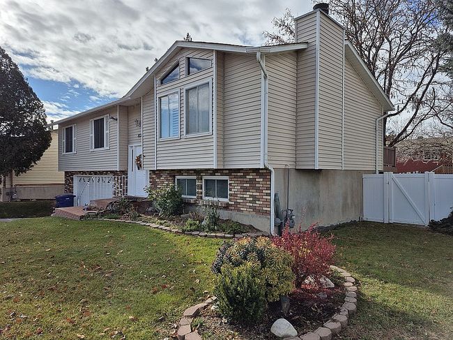 Preview of property located at 825 N Star Crest Dr