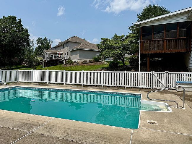 Photo of 112 Hickory Dr, Pottsville, PA