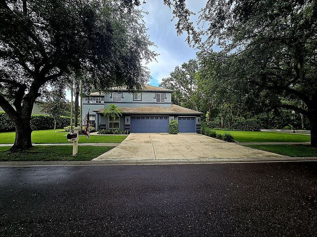 Photo of 5814 Bent Grass Dr, Valrico, FL