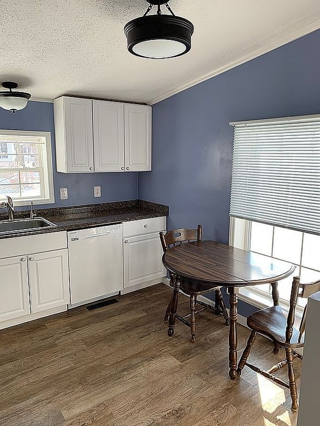 Photo of 330 N Matteson St, Bronson, MI