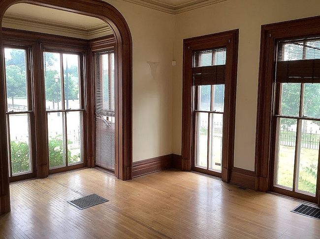 Photo of 502 W Webster Ave, Muskegon, MI