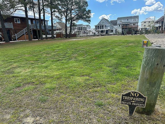 Additional photo 1 of property located at 38002 Sailors Ct