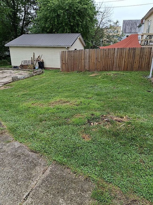Photo of 108 S Paul St, Woodsfield, OH