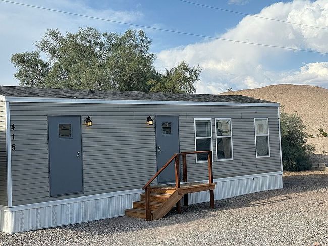 Image of 1100 Riverside Dr
