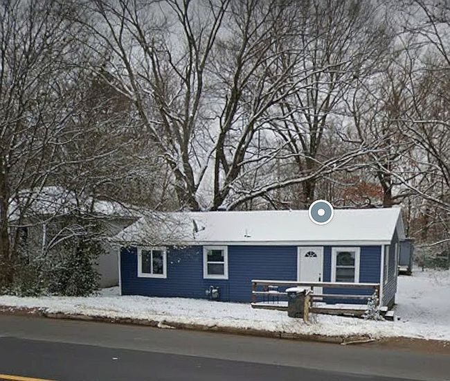 Image of 2410 Veterans Dr
